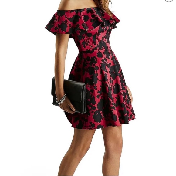 Topshop Dresses & Skirts - Topshop Floral Satin Off-The-Shoulder Mini Dress